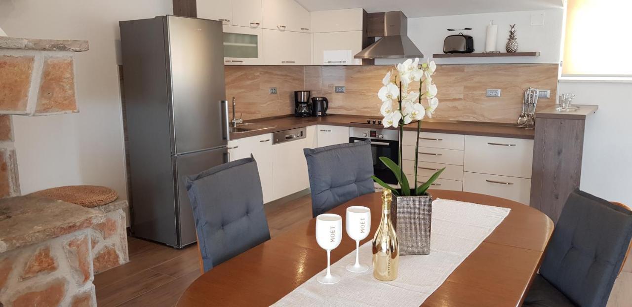 Apartments Huljic Hvar Town Luaran gambar