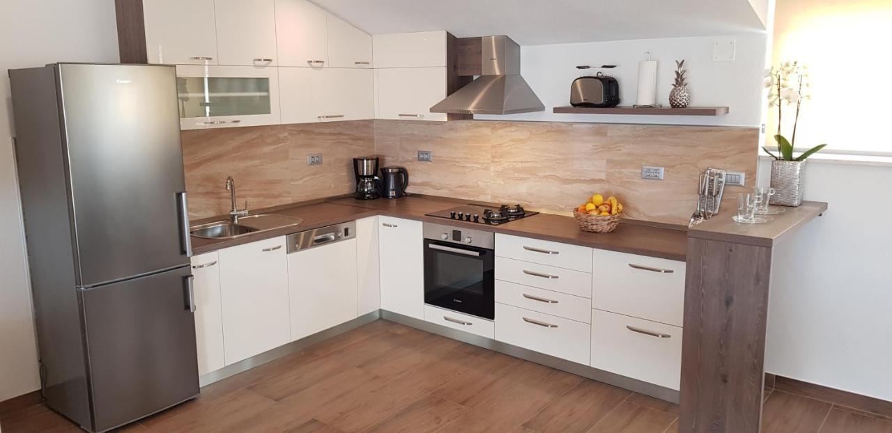 Apartments Huljic Hvar Town Luaran gambar