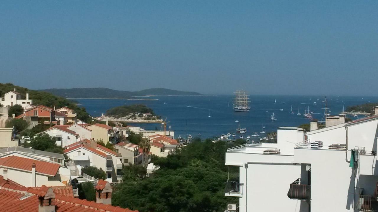 Apartments Huljic Hvar Town Luaran gambar